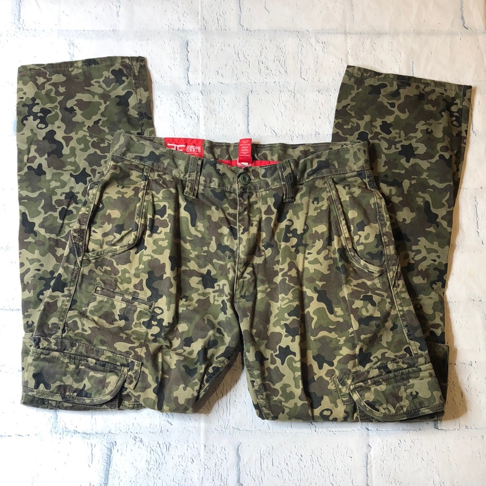 🔹 Jordan Craig Camo Cargo Pants